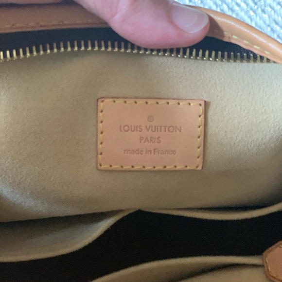 Authentic Louis Vuitton Estrella MM handbag - Picture 11 of 13